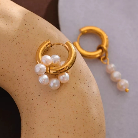 Freshwater Pearl Assymetry Dangle Earrings - Picture 4 of 7